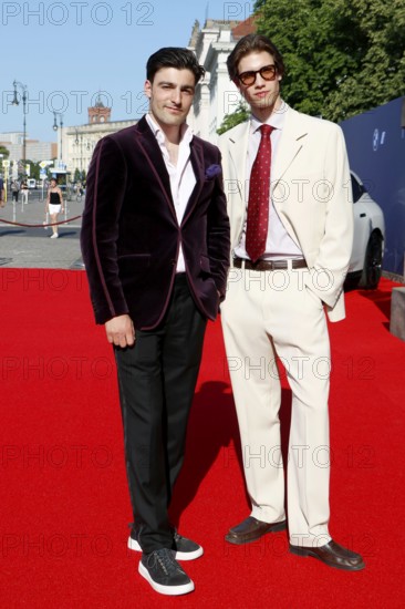 Guest and Bert Heldt (opera.bert Influencer Instagram) arriving at Charles Gounod's Roméo et Juliette after William Shakespeare at the Staatsoper für Alle on Bebelplatz in Berlin on 21 June 2025