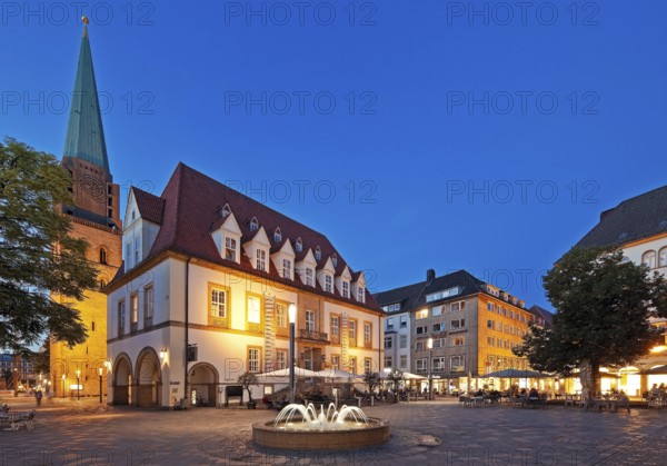 Old Market with Old Town Nicolai Church and TAM Theatre in the evening, Bielefeld, East Westphalia-Lippe, North Rhine-Westphalia, Germany