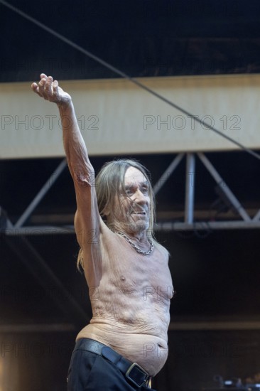 Iggy Pop, singer, actor, punk, rock, USA, live open air at the Citadel Music Festival, 19.06.2025, Zitadelle Spandau, Berlin, Germany < english> Iggy Pop, singer, actor, punk rock, USA, live open air at the Citadel Music Festival, June 19, 2025, Spandau Citadel, Berlin, Germany