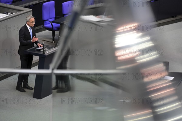 Wilfried Öllers (CDU/CSU) speaks on the agenda item Minimum Wage Act in the eleventh session of the Bundestag