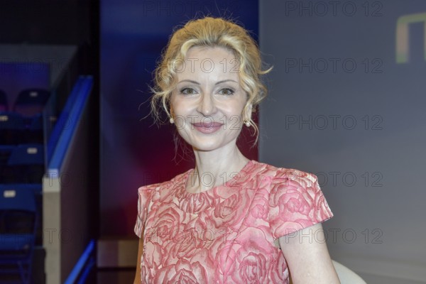 Sandra Navidi (USA expert and author), on the ARD talk show maischberger in the Berlin Adlershof studio. Berlin, 17.06.2025