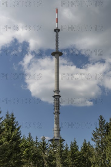 Telecommunications tower, radio transmitter on the Ochsenkopf, built in 1958, Bavarian Forest, Bavaria, Germany