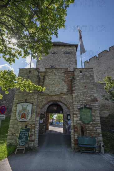 Castle gate of Lengenfeld Castle, dating from the 12th century, Burglengenfeld, Upper Palatinate, Bavaria, Germany