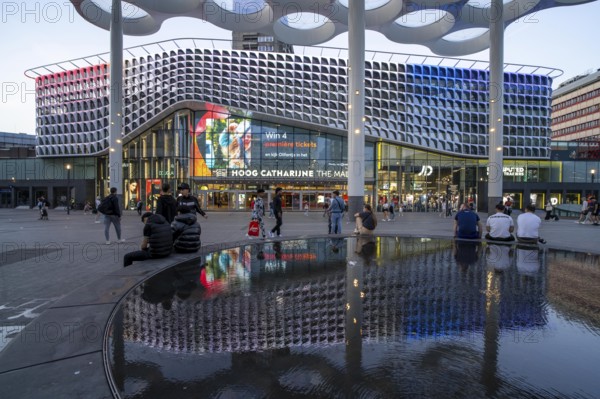 The station forecourt at Utrecht Centraal station, at the Hoog Catharijne shopping centre and station concourse, roof, in the city centre, Netherlands