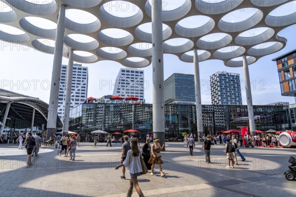 Utrecht Centraal station, station forecourt at Hoog Catharijne shopping centre and station concourse, roof, in the city centre, office and residential high-rises, Netherlands