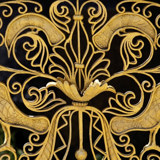 Detail in the sculpture park of the plane tree grove on the Mathildenhöhe, UNESCO World Heritage Site, Darmstadt, Hesse, Germany