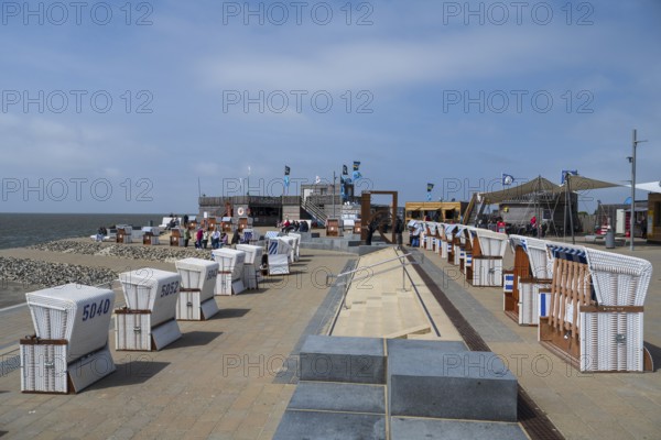 Beach chairs on the promenade, family lagoon, Perlebucht, Büsum, North Sea, Schleswig-Holstein, Germany