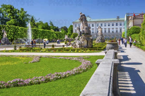 Fountain in Mirabell Gardens with Mirabell Palace, Salzburg, Salzach Valley, Salzburg Province, Austria