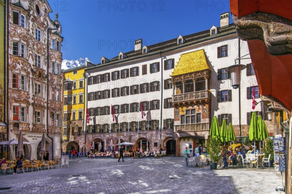 Herzog-Friedrich-Strasse in the historic city centre with the Golden Roof, Innsbruck, Inntal, Tyrolean Alps, Tyrol, Austria