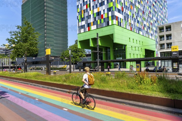 Rainbow cycle path through the university campus in Utrecht Science Park, 570 metres long, Utrecht University, Utrecht University of Applied Sciences and UMC Utrecht University Hospital, set an example for acceptance, equal treatment and safety of the LHBTIQ+ community Netherlands
