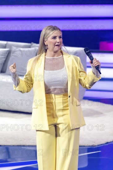 Beatrice Egli at the Beatrice Egli Show in Studio Berlin Adlershof on 08.04.2025. The broadcast will take place on Easter Saturday, 19 April 2025, 20:15, on Ersten