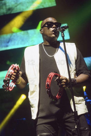 Ray Greene, singer of Santana live on Oneness Tour 2025 at the Berlin Uber Arena on 13 June 2025