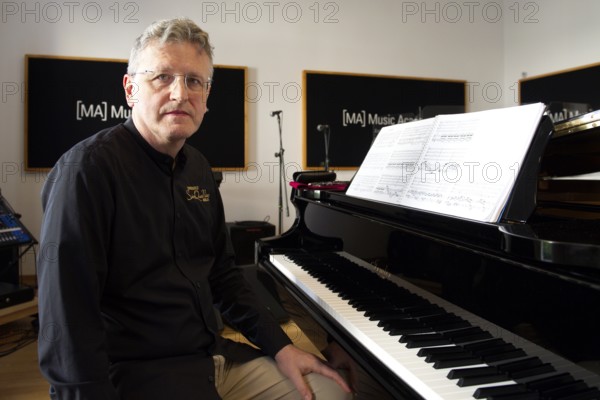 Massimo Guidetti (pianist), Ensemble SineQuaNon Berlin, rehearsal for the concert on 15 June 2025 at concert hall Am Gendarmenmarkt, Music Academy, Berlin, 13 June 2025