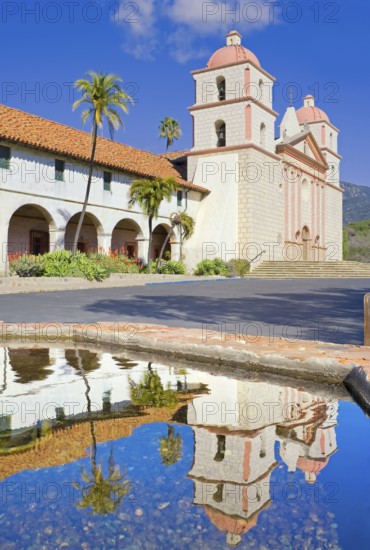 Santa Barbara Mission, Santa Barbara, California, USA