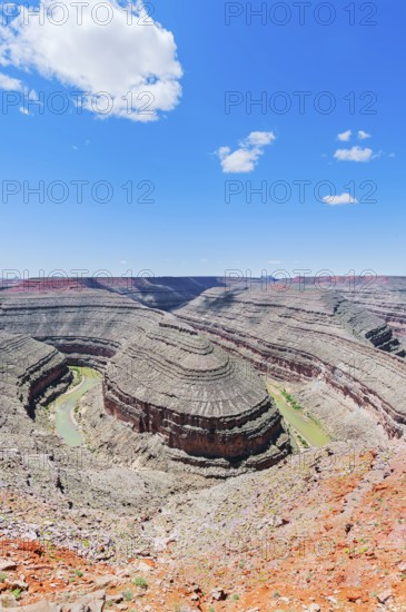 San Juan River meanders, Goosenecks State Park, Utah, USA