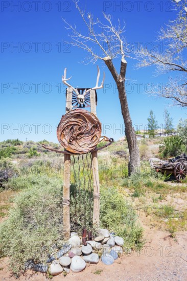 Native American totem pole on Route 163, Utah, USA