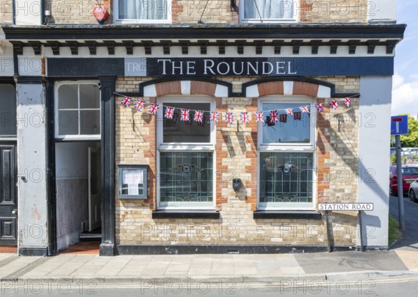The Roundel public house, Station Road, Teignmouth, south Devon, England, UK