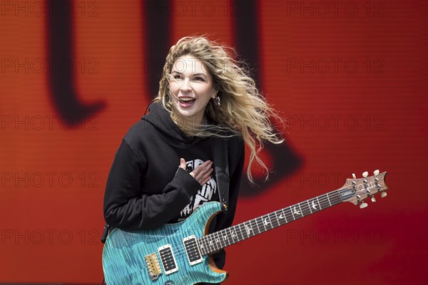 Daniela Villarreal Vélez, singer of The Warning at the Rock am Ring Festival on Sunday, Nürburgring race track race track, 08.06.2025