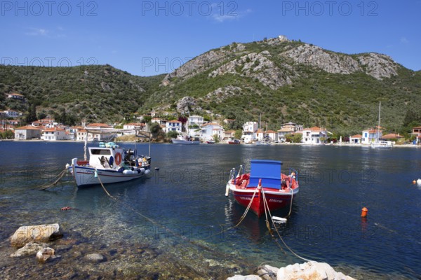 Boats in the harbour of Agia Kiriaki on the Aegean Sea, Pelion or Pelion Peninsula, Magnisia, Thessaly, Greece