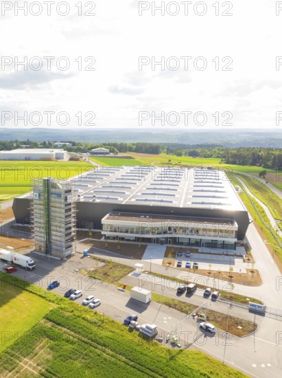 Modern factory complex with large-scale roof construction in a green landscape, ING Park development area, INGpark Nagold Gäu special purpose association, Nagold, Germany