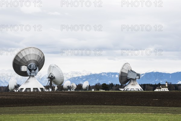 Radarstation, antennas der earth station Raisting, St. Johann Kapelle, Upper Bavaria, Bavaria, Germany
