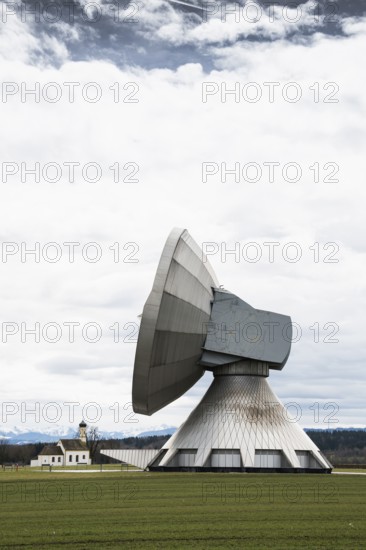 Radarstation, antennas der earth station Raisting, St. Johann Kapelle, Upper Bavaria, Bavaria, Germany