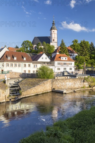 City view with Unser lieben Frauen auf dem Berge church and fish stairway at the Zwickauer Mulde barrage, Penig, Saxony, Germany
