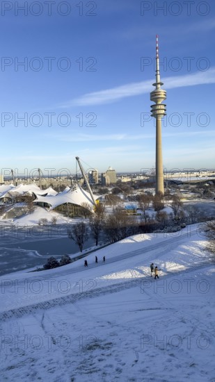 Olympic site with snow in winter, park with Olympic lake and television tower, Olympic Tower, Olympic Park, Munich, Upper Bavaria, Bavaria, Germany