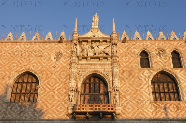 Doge's Palace, balcony on the west façade, Doge's Palace, San Marco, Venice, Veneto, Italy