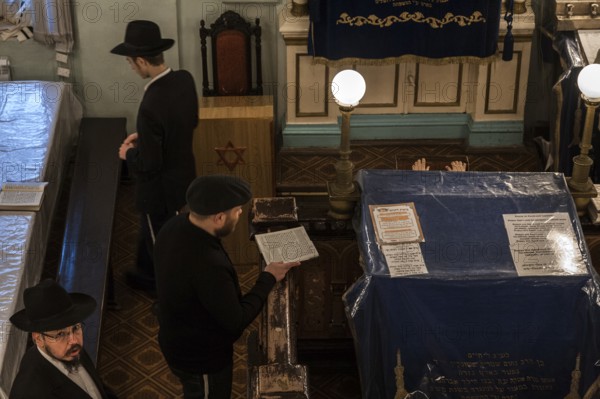 St Petersburg, Russia, Eastern Europe. Russian Jews at the Synagogue in the historic centre