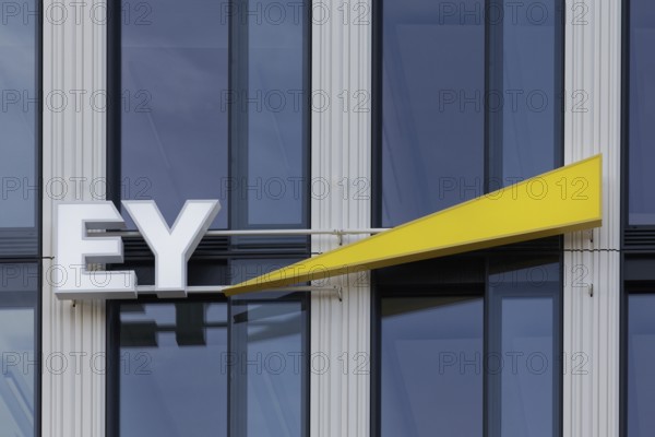 Ernst & Young, Logo Ey am Bürohochhaus Pandion Rise, auditing firm, Düsseldorf, North Rhine-Westphalia, Germany