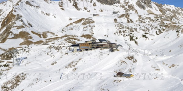 Edmund-Probst House and Höfatsblick Station, 1932m, Nebelhorn mountain station, 2224m, Allgäu Alps, Allgäu, Bavaria, Germany