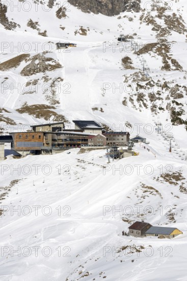 Edmund-Probst House and Höfatsblick Station, 1932m, Nebelhorn mountain station, 2224m, Allgäu Alps, Allgäu, Bavaria, Germany