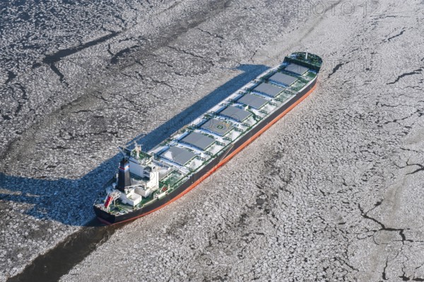 Germany, ship, bulk carrier, ore, coal, commercial shipping, obstruction, freight connection, ice, ice, refrigeration, transport, logistics, seaway, ice floes, shipping, chartering, freight, economy, aerial view, trade, aerial view, winter, season