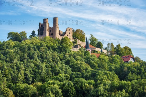 View of the ruins of Hanstein Castle and the small village of Rimbach, village church with half-timbered towers, Bornhagen, Eichsfeld, Thuringia, Germany
