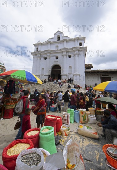 Market in Chichicastenango, in the back the Santo Tomás Church, Highlands, El Quiché Department, Guatemala