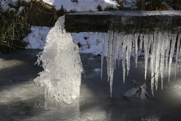 Ice crystals, icicles, frozen watercourse, Carinthia