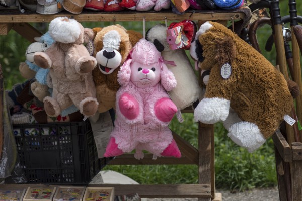 Stuffed toys as souvenirs at a stand, Vorone?, Romania