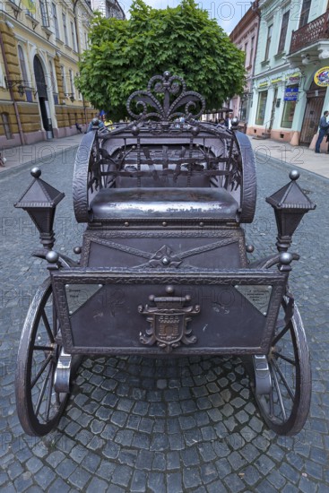 Historic carriage as a bronze monument, Czernowicz, Ukraine