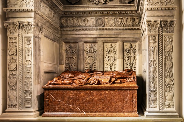 Tomb of King John Albert, 1505, Wawel Cathedral, Coronation and Burial Church of the Kings of Poland, 11th century, Krakow, Poland