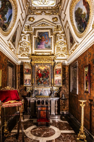 Castle Chapel, Wawel Royal Castle, former residence and seat of government of the kings of Poland, founded around 1000, Krakow, Poland