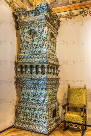 Tiled stove, Wawel Royal Castle, former residence and seat of government of the kings of Poland, founded around 1000, Krakow, Poland