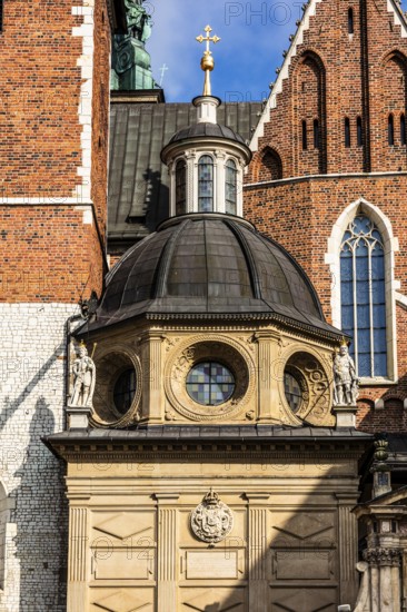 Sigismund Chapel from 1517—1533, Cathedral, Wawel Castle, former center of Polish monarchy, founded around 1000, UNESCO World Heritage Site, Krakow, Poland