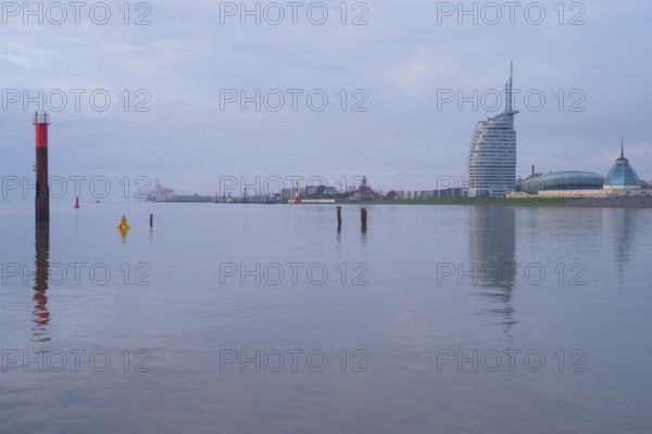 View across the Weser estuary to the Weser dike, Bremerhaven, Bremen, Germany