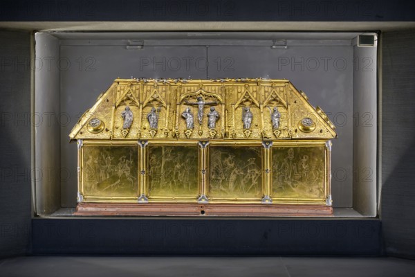 The landlord's shrine is located in the Cathedral of Our Lady in Radolfzell on Lake Constance, where it houses the relics of the city patrons Theopont, Senesius and Zeno. The shrine is part of the valuable cathedral treasure and can be visited inside the church, Radolfzell am Lake Constance, district of Konstanz, Baden-Württemberg, Germany