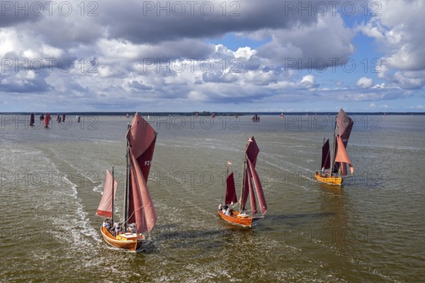 Zeesenboots, Zeesboots, Zeeskähne, traditional wooden wide-hulled sailing boats, Haffboot in Fischland-Darß-Zingst, Mecklenburg-Vorpommern, Germany
