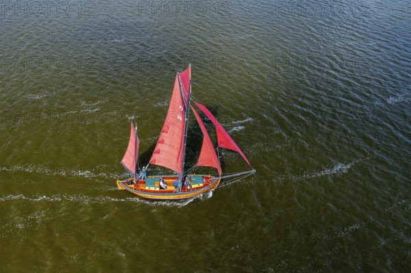 Zeesenboot, Zeesboot, Zeeskahn, traditional wooden wide-hulled sailing boat, Haffboot in Fischland-Darß-Zingst, Mecklenburg-Vorpommern, Germany