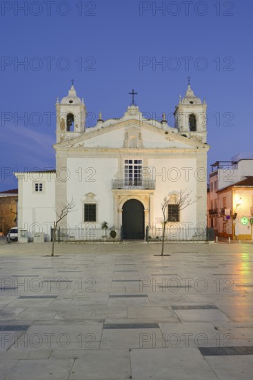 Church of Santa Maria ou da Misericordia in the evening, Praca Infante Dom Henrique, Lagos, Algarve, Portugal