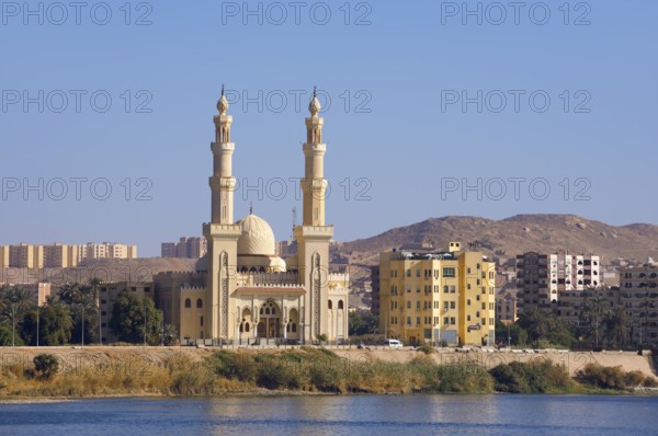 El Tabia Mosque on the banks of the Nile, Aswan, Egypt