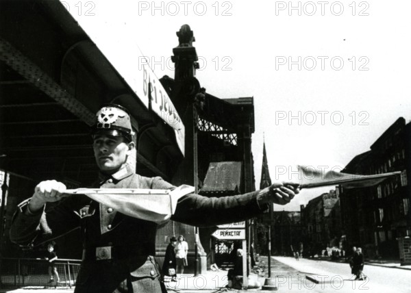 Intersection between Potsdamer Straße and Bülowstraße, traffic police, June 1945, Berlin, Germany